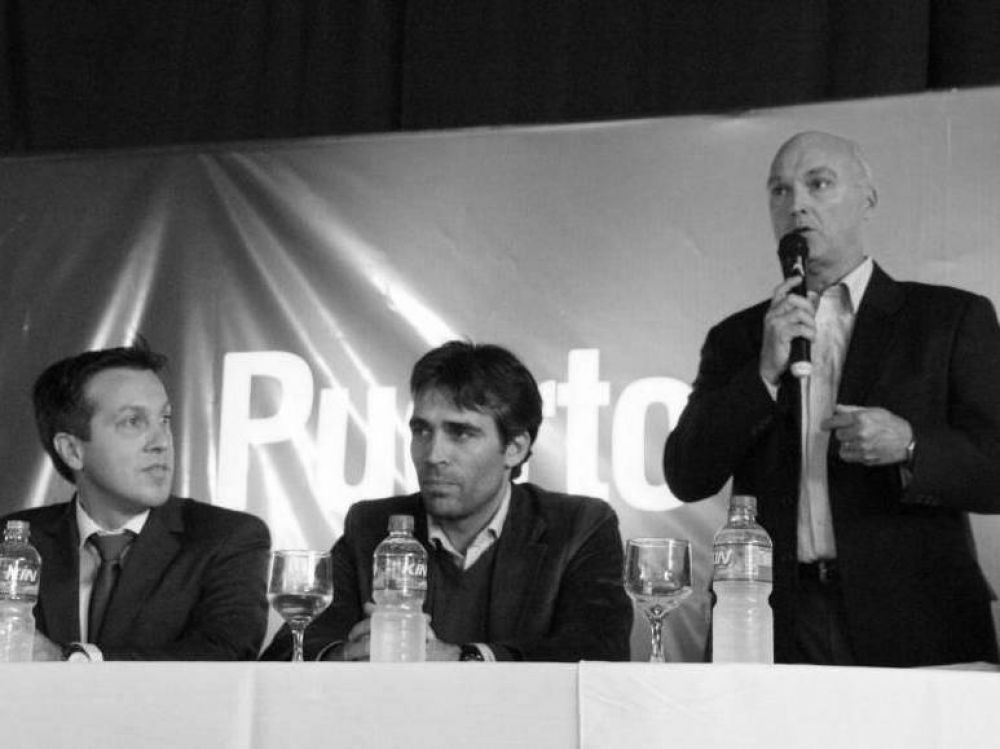 Puerto Quequ�n: La desaparici�n del �Momo� comienza a deshilachar la estructura del Partido FE
