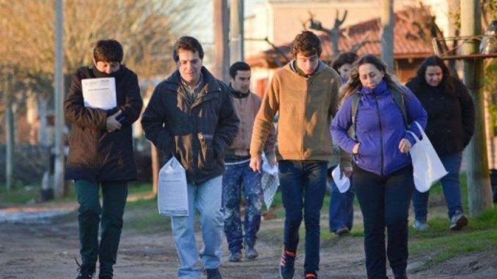La lista 4 de Unidad Ciudadana estuvo recorriendo el barrio Falucho