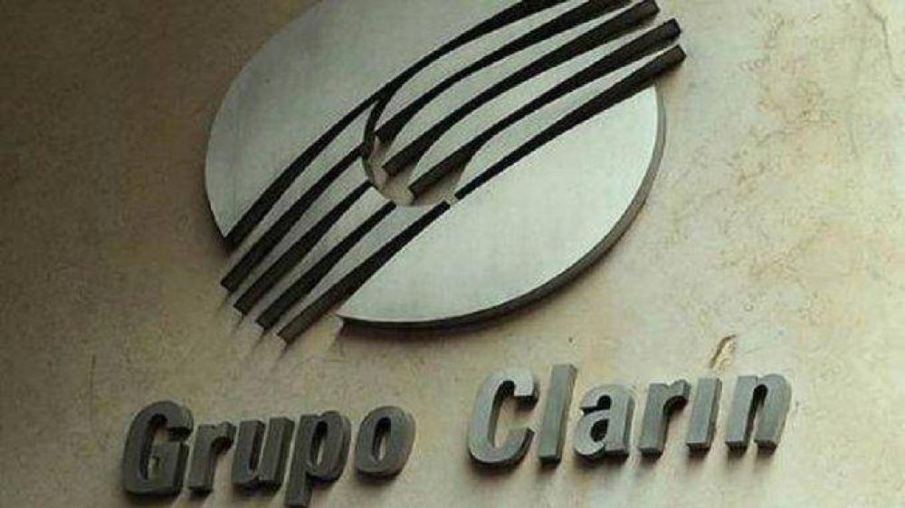El randazzismo en contra de la fusi�n entre Telecom y Clar�n 