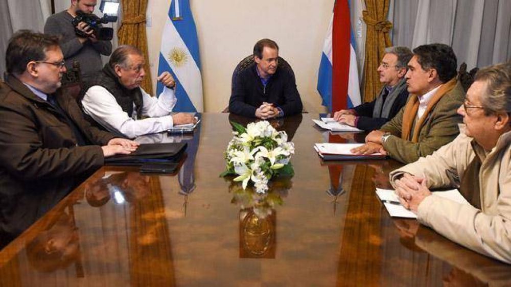 Troncoso y Bordet se reunieron por obras para el departamento Tala	 