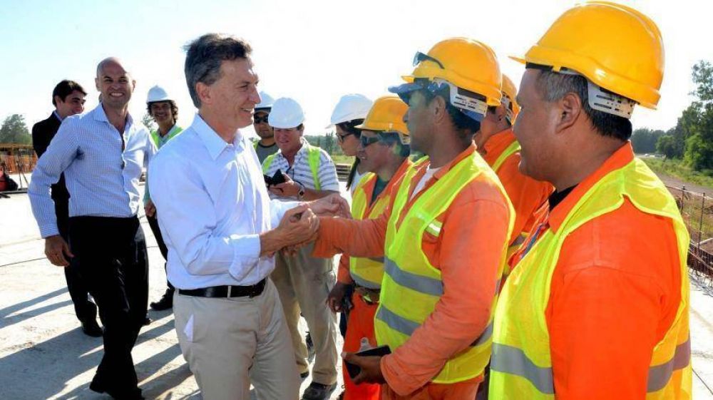 Campaña full time: Macri pone en marcha obras en terreno ultra K