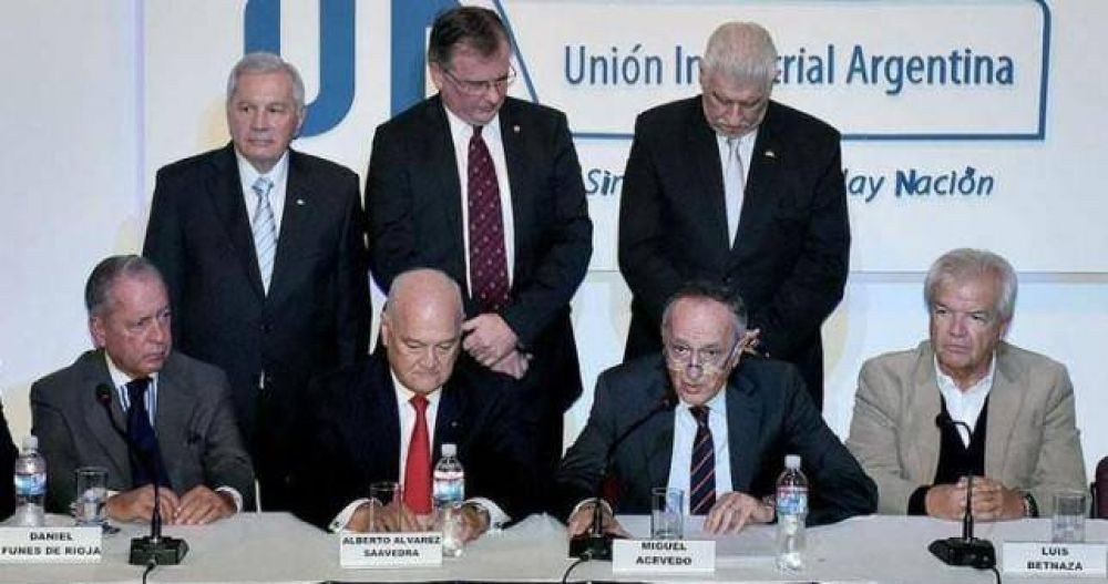 Olor a reforma: empresarios piden reducir costos laborales y bajar la conflictividad