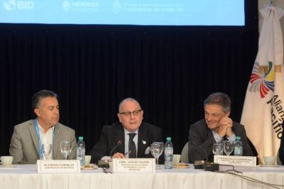 Mendoza teje acuerdos propios con M�xico