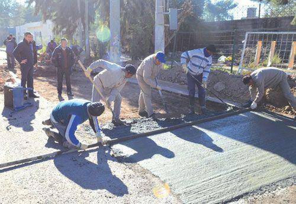 Paredes Urquiza constat� trabajos de conservaci�n vial en la ciudad