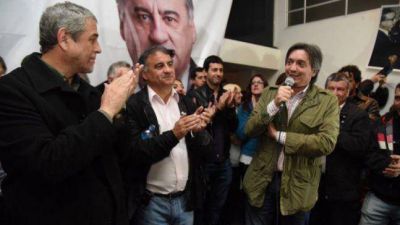 Unidad Ciudadana present� candidatos en Lan�s