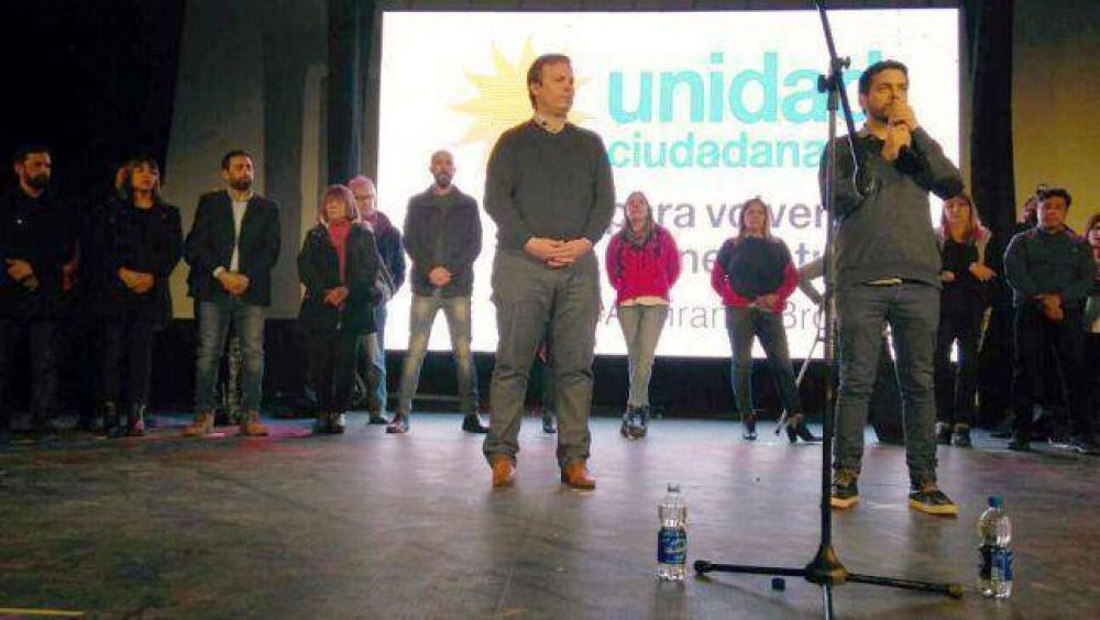 Cascallares present� a los candidatos de Unidad Ciudadana