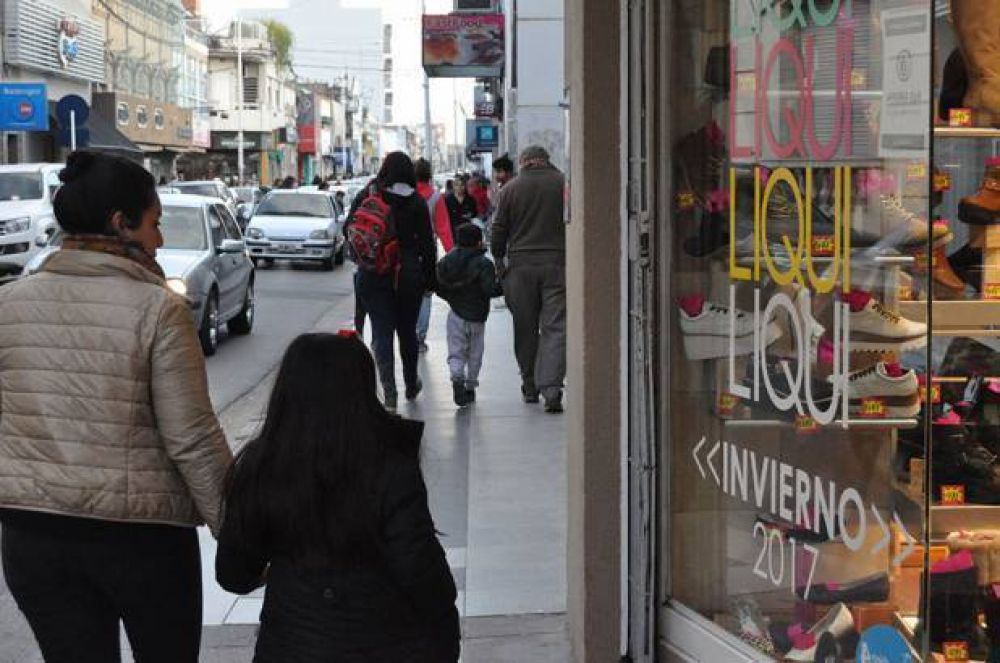 Comercios nicole�os adelantan liquidaciones a ra�z de ca�da en las ventas