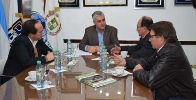 El Intendente firm� Convenio con la C�mara Bonaerense de Turismo