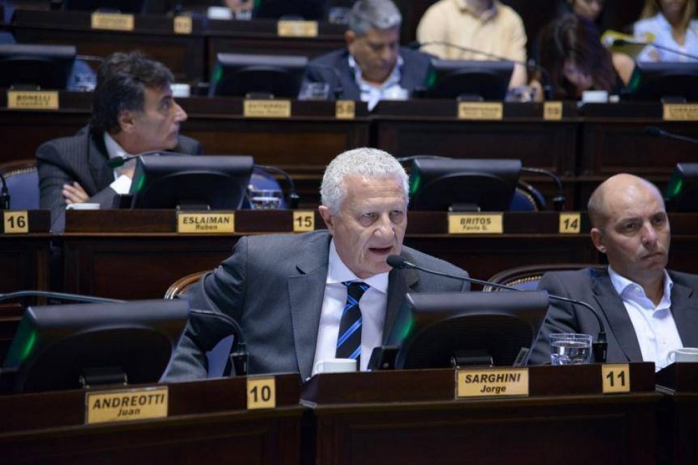 El massismo le pone pimienta a la relaci�n de Carri� con Cambiemos