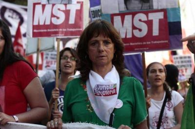 Ripoll denunci� que Vidal aplica �medidas machistas, ajustadoras y represivas hacia las mujeres�