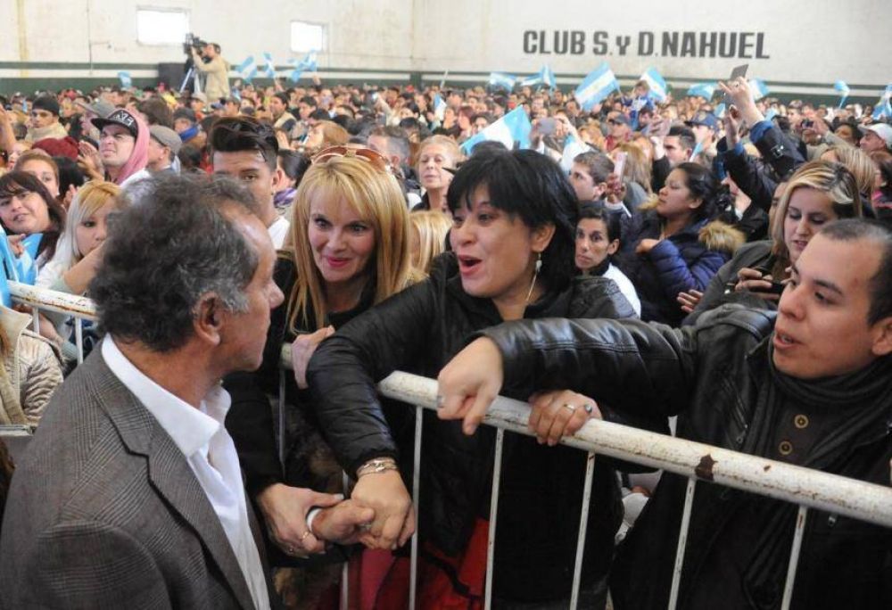 En el D�a del Amigo, Scioli habl� de su 