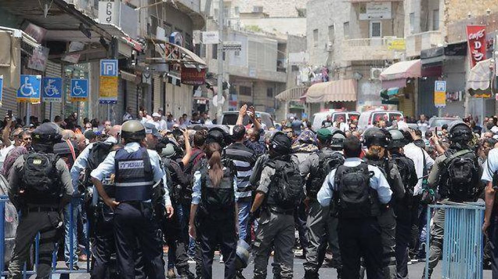 La polica israel toma posiciones para enfrentar las protestas en el Monte del Templo
