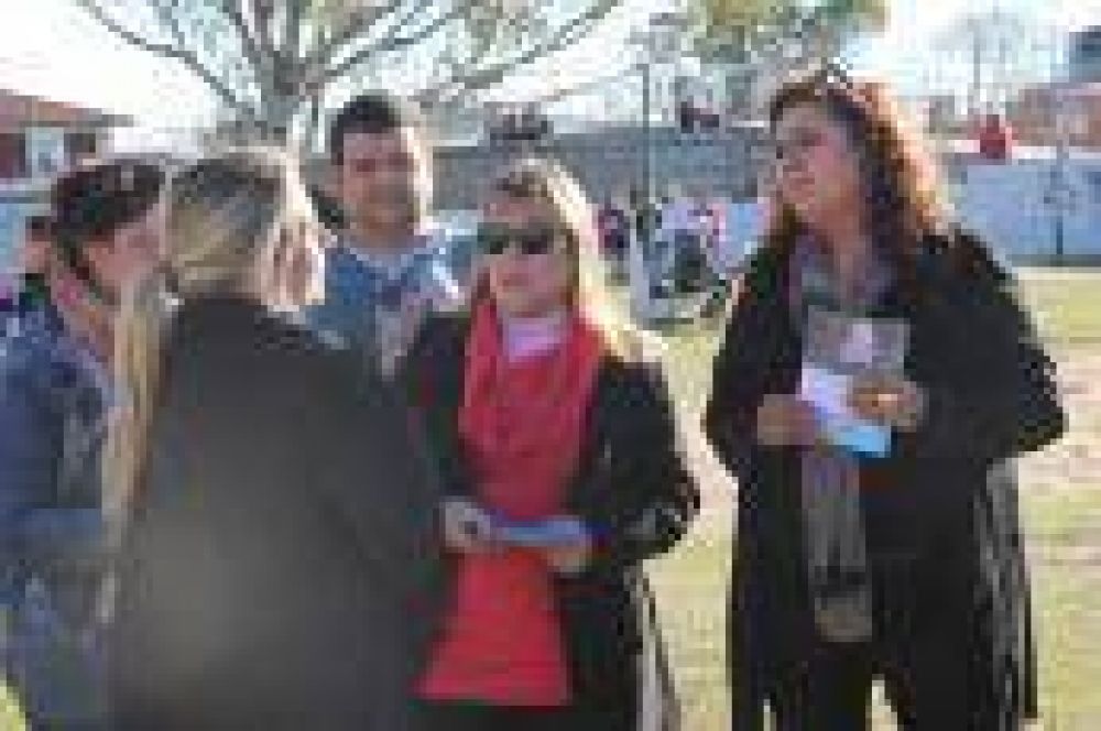 Ensenada: �La gente no se banca m�s el ajuste y los tarifazos�, dicen precandidatos kirchneristas