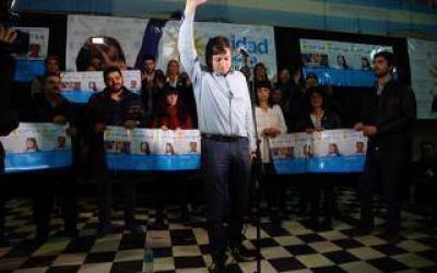 Con la presencia de Máximo Kirchner, se presentó la lista de Unidad Ciudadana en Quilmes