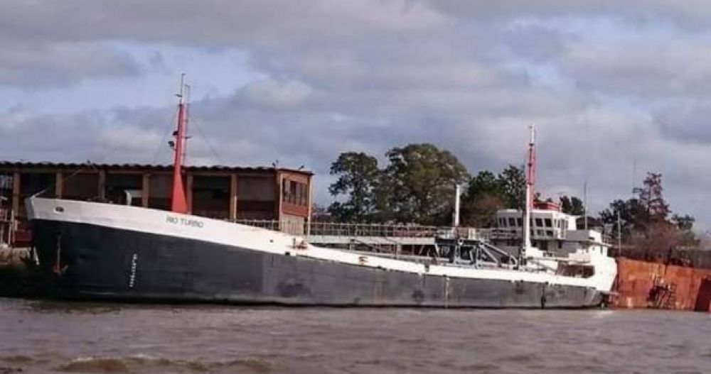 Marineros denuncian que uno de los interventores del SOMU embarc en un buque