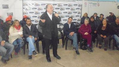 Yasky y La Porta compartieron un encuentro con trabajadores en la CTA de San Miguel