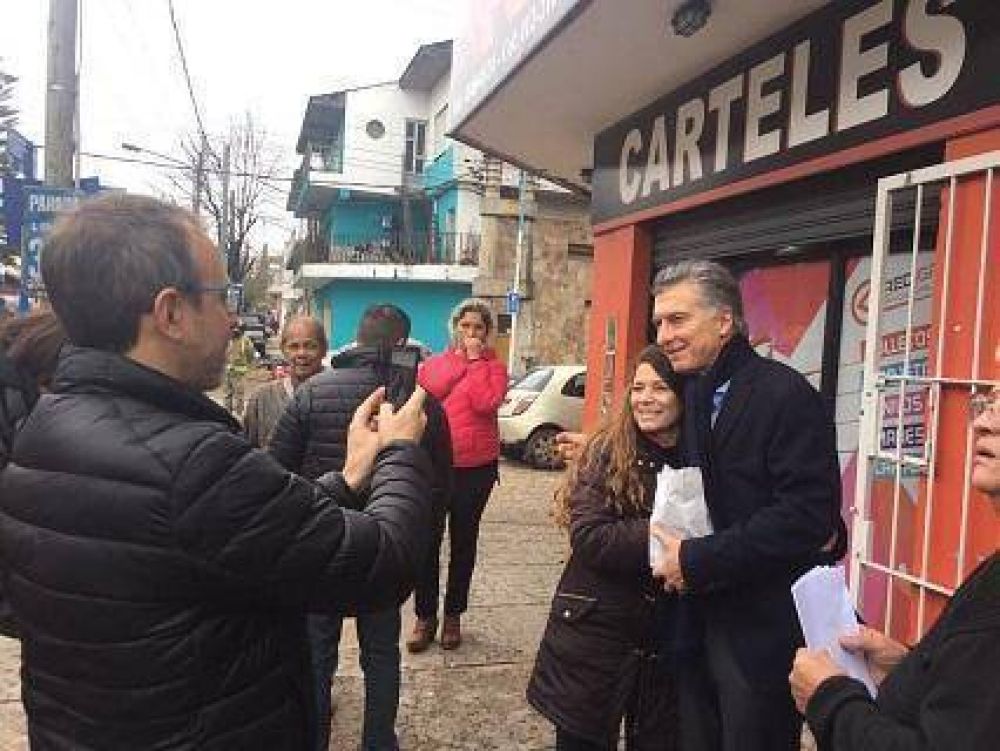 Macri inici� la campa�a bonaerense con una visita sorpresa a Tres de Febrero