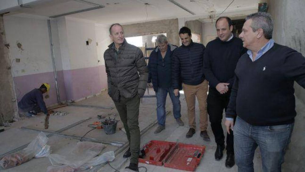 Avanza la puesta a nuevo del Hospital de Llavallol