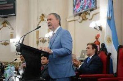 Schiaretti anunci� una baja en Ingresos Brutos en los cr�ditos hipotecarios