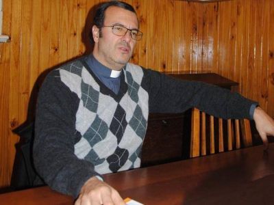 Monse�or Mestre: �Jam�s la Iglesia va a decir a quien hay que votar�
