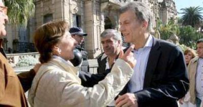 Macri llega a Tucum�n en campa�a y gambetea a Manzur