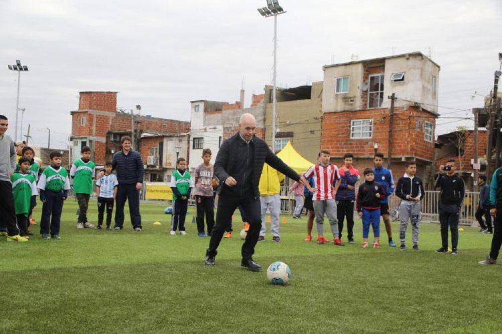 Prioridades: la Villa 31 ya tiene su cancha de c�sped sint�tico