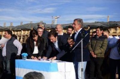 Buscan reinsertar en obras provinciales a obreros cesanteados por atrasos de Vialidad Nacional