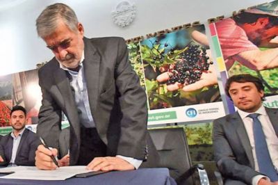 Das Neves firm� convenios de cooperaci�n y asistencia t�cnica
