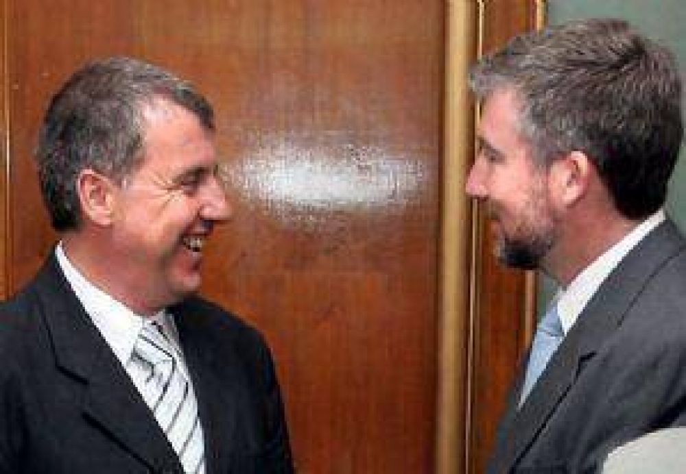 El Gobernador orden� a Saracco y Landete "hablar el mismo idioma"