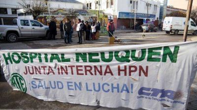 Trabajadores de Salud hacen un paro en toda la provincia