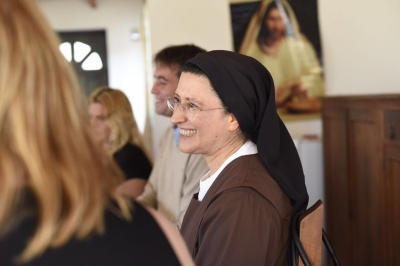 El Papa escribi� a la monja que rescata a transexuales de la calle