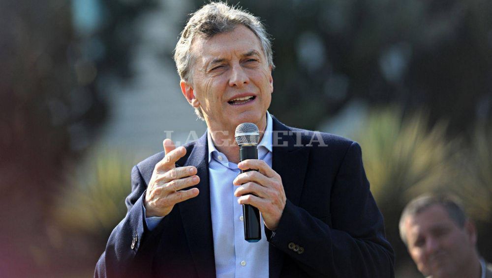 �Manzur se dedic� a descalificar y a agraviar lo que antes elogiaba�