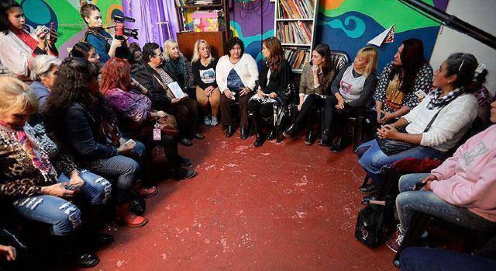 Cristina visit Quilmes y se reuni con mujeres que atienden comedores