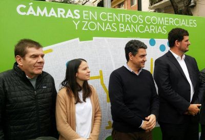 Jorge Macri y Burzaco presentaron el Plan de C�maras junto a candidatos