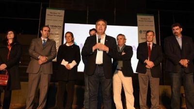 Cornejo inaugur� su apuesta para 