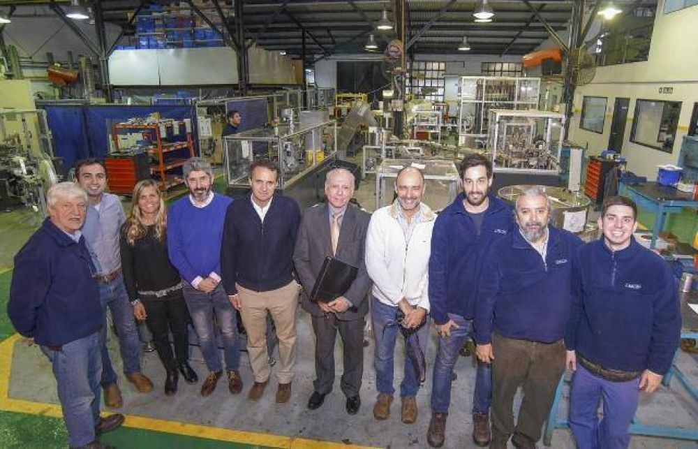 Katopodis en la f�brica Auting: �Argentina va a salir adelante apostando a la industria nacional y no a la especulaci�n financiera�