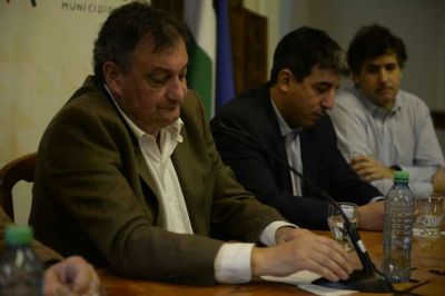 Gennuso denunci� atentados a dependencias municipales y amenazas a funcionarios