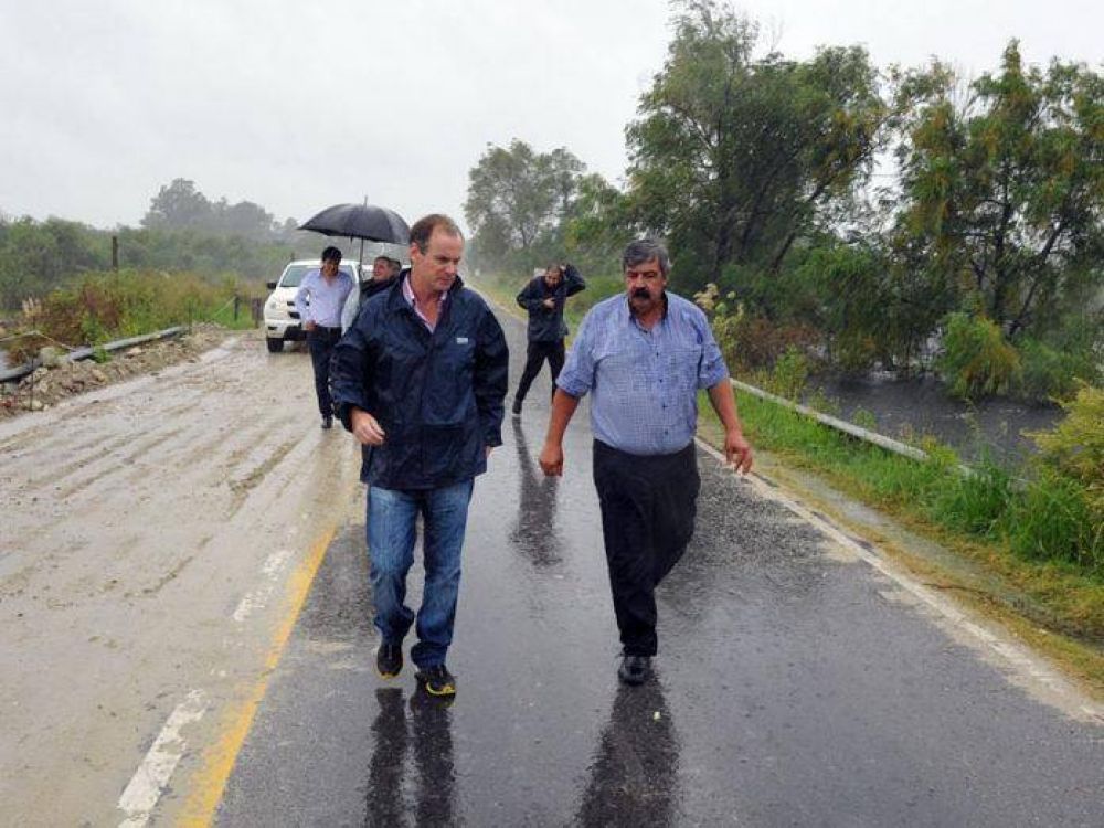 Para el gobernador, la prioridad son las defensas contra las inundaciones