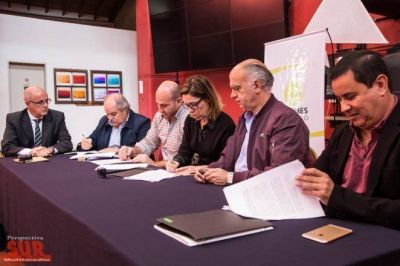 Molina firm� acuerdo para luchar contra la corrupci�n en la gesti�n p�blica