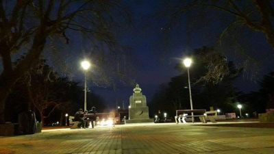 Comenz� la aplicaci�n de luminaria led en las principales avenidas de Balcarce