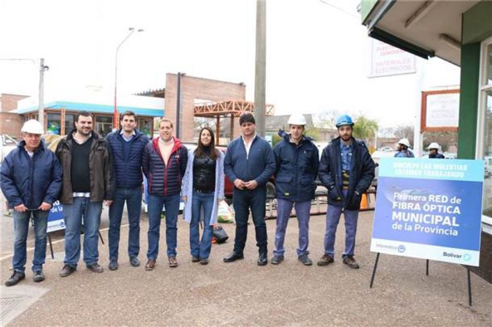 Bol�var contar� con la primera red municipal de fibra �ptica de la provincia