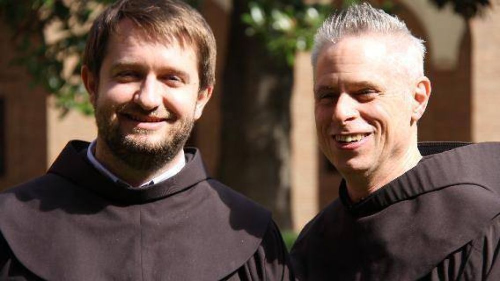 Franciscanos, de la bancarrota a la reunificacin