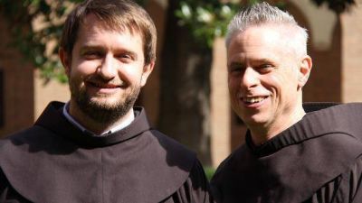 Franciscanos, de la bancarrota a la reunificaci�n