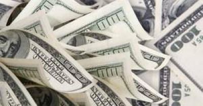 D�lar cerr� por encima de los $18 marcando un nuevo r�cord