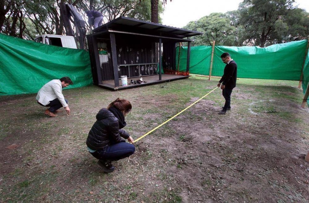 Avanzan con la red de seguridad en las plazas de la Ciudad