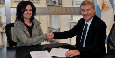Argentina entreg� documentos hist�ricos al Museo del Holocausto