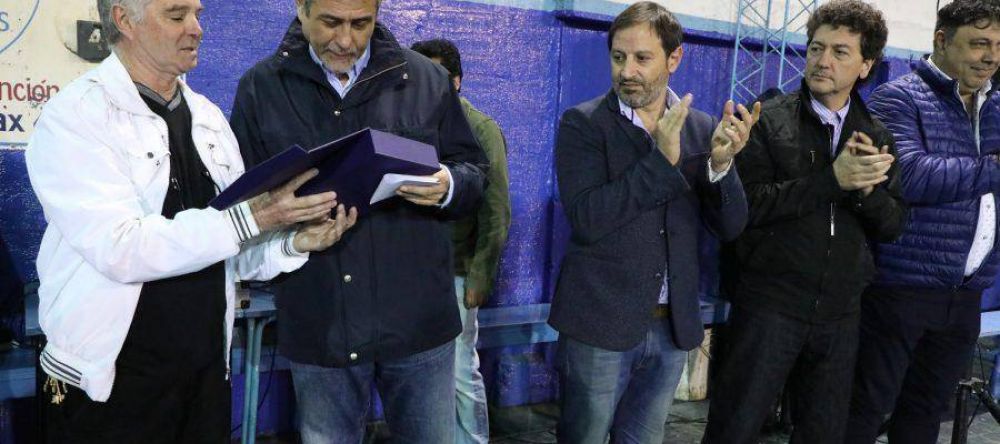 Ferraresi inaugur� obras en el Club Buenos Aires de Villa Dom�nico