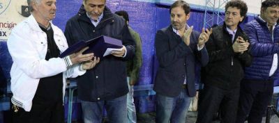 Ferraresi inaugur� obras en el Club Buenos Aires de Villa Dom�nico
