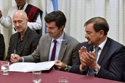 Urtubey anunci� obras el�ctricas que beneficiar�n a m�s de 200 familias de los Valle Calchaqu�es