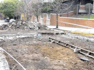 Bacheo en Alsina y Belgrano